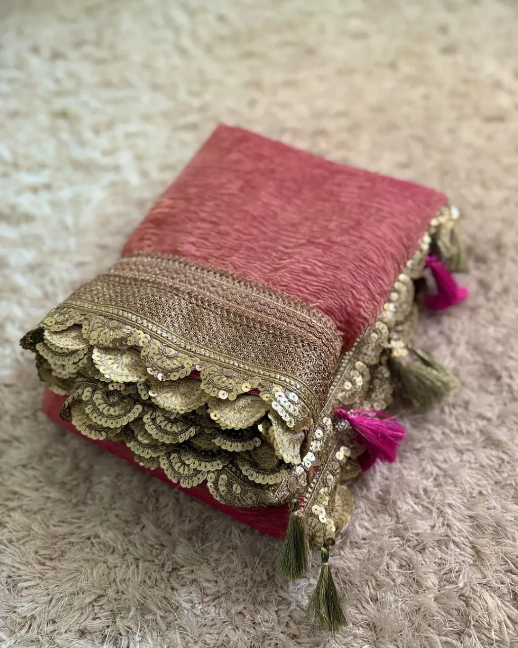 Sunehra Gulab Saree