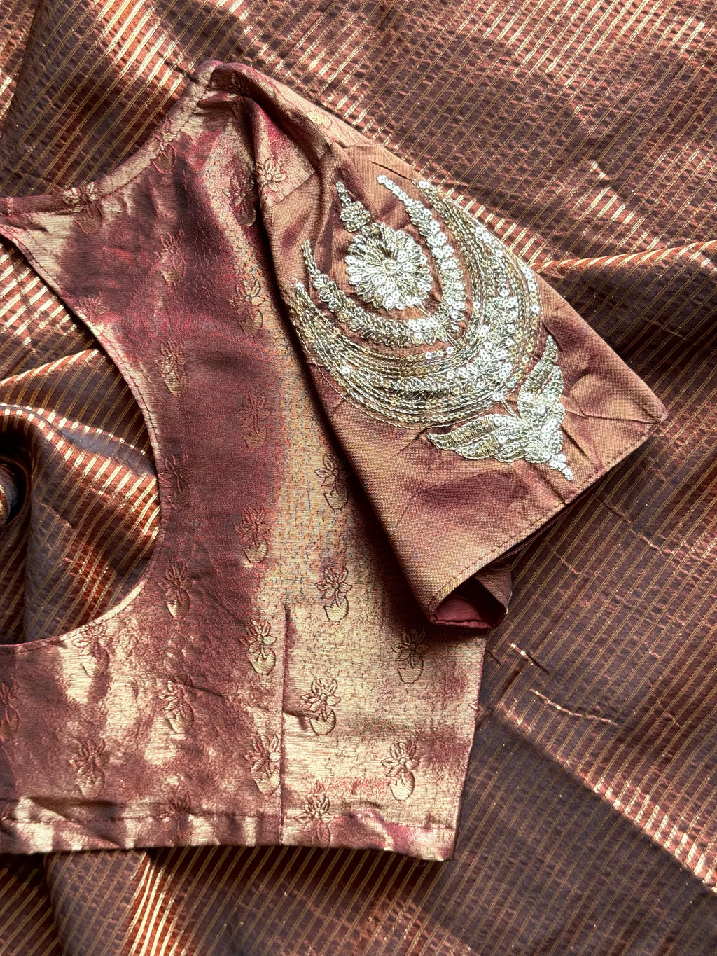 Stars on Rose Saree