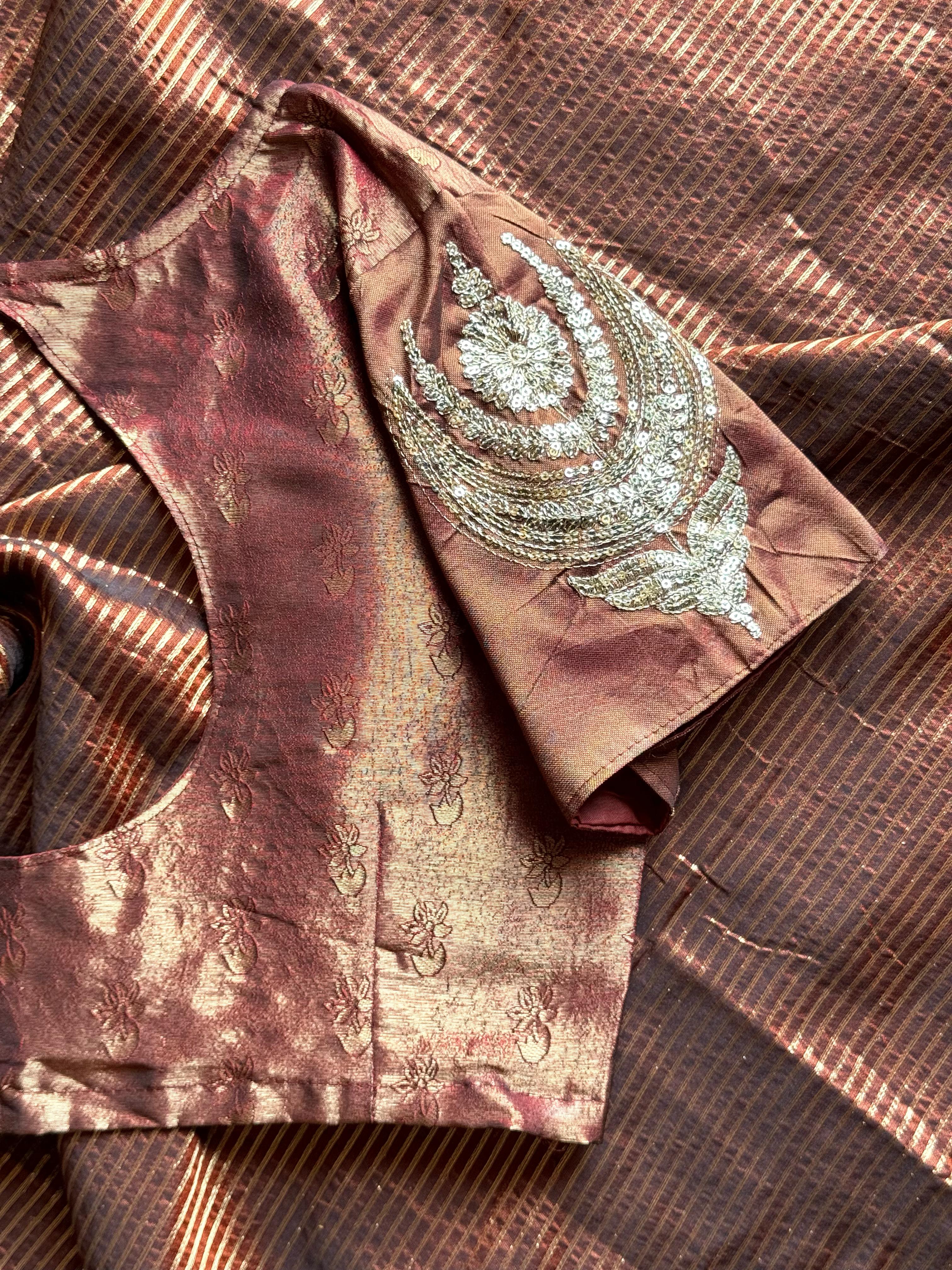 Stars on Rose Saree